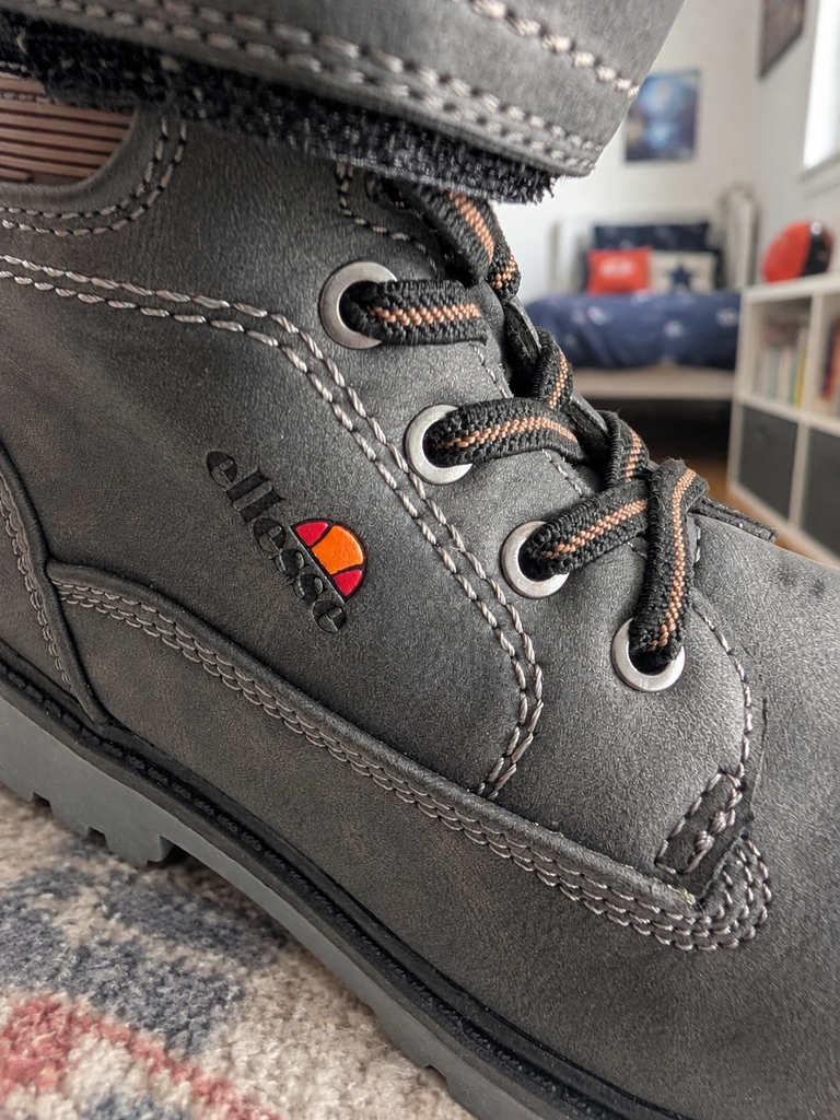 Botas Ellesse Kids Gris Oscuro Talla 33