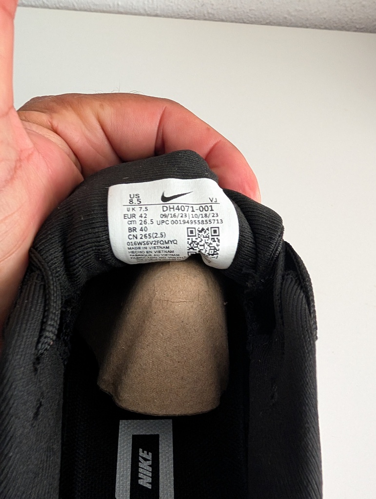 Zapatillas Casual Nike Air Zoom Pegasus 39 Negro y Blanco – Talla 42